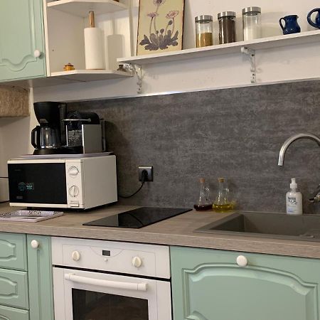 Appartement de charme dans le cœur historique d’Uzès Esterno foto