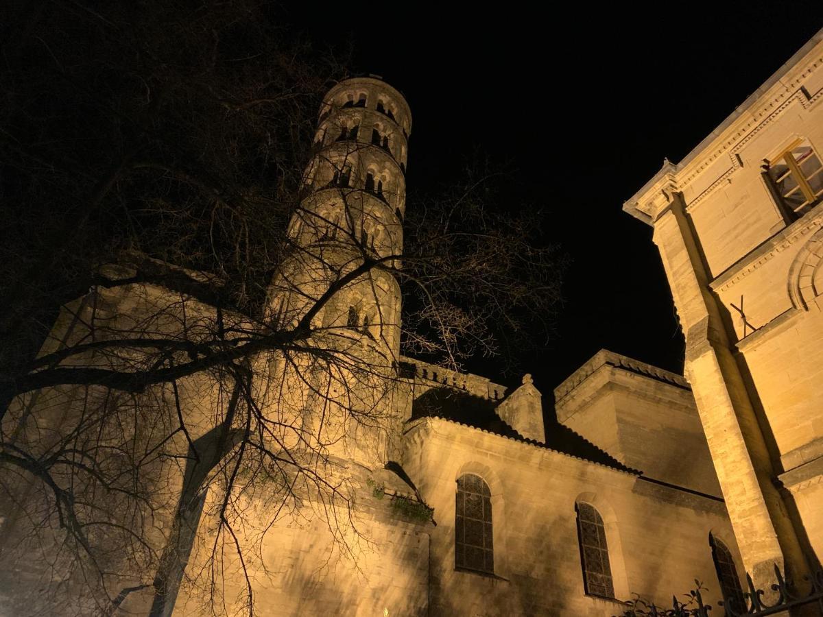 Appartement de charme dans le cœur historique d’Uzès Esterno foto