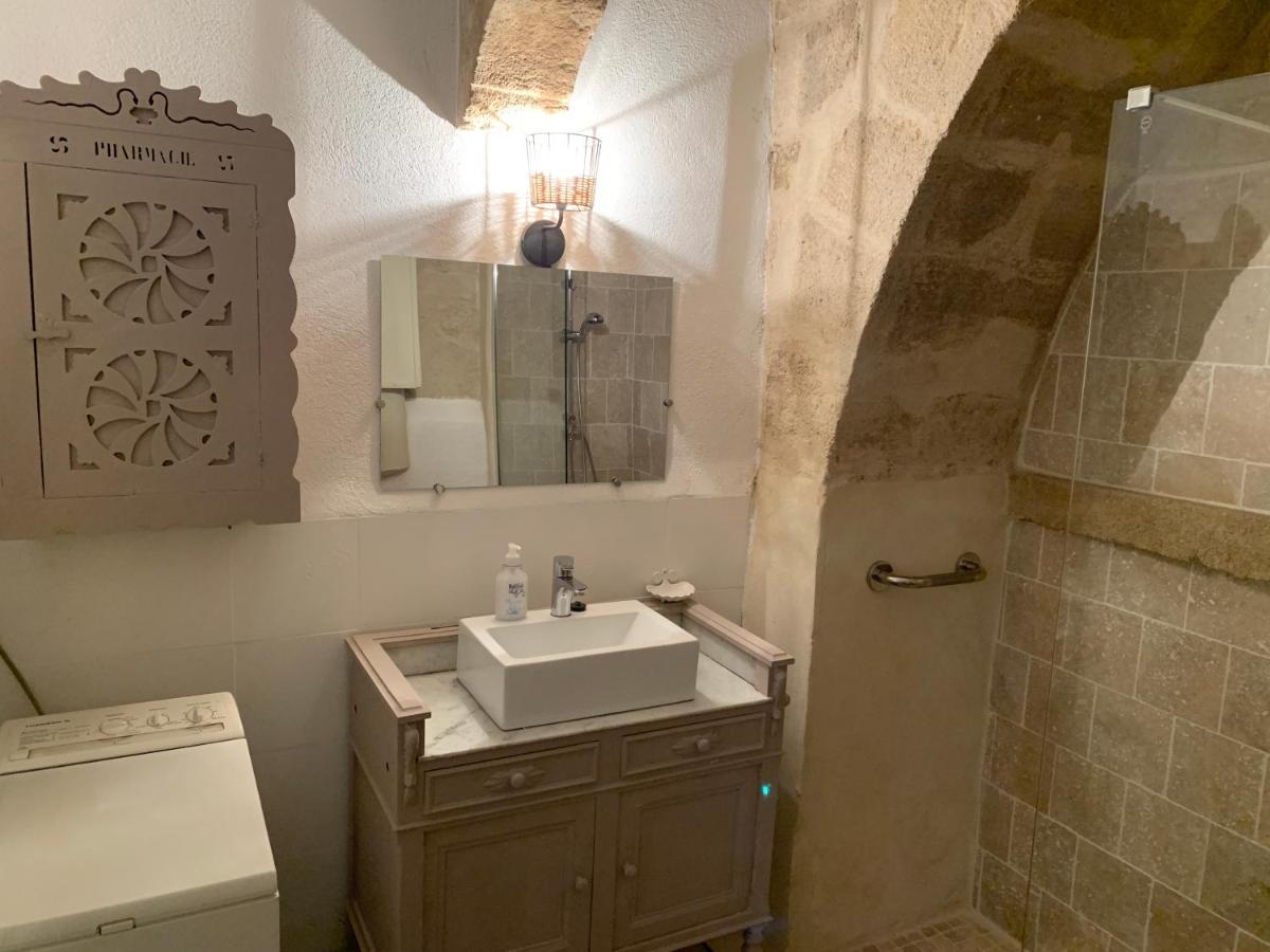 Appartement de charme dans le cœur historique d’Uzès Esterno foto