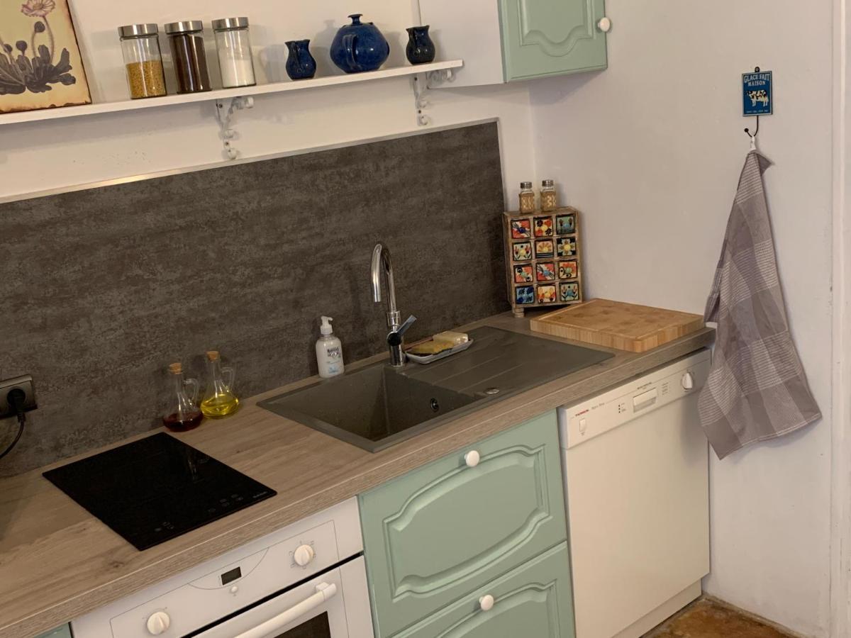 Appartement de charme dans le cœur historique d’Uzès Esterno foto