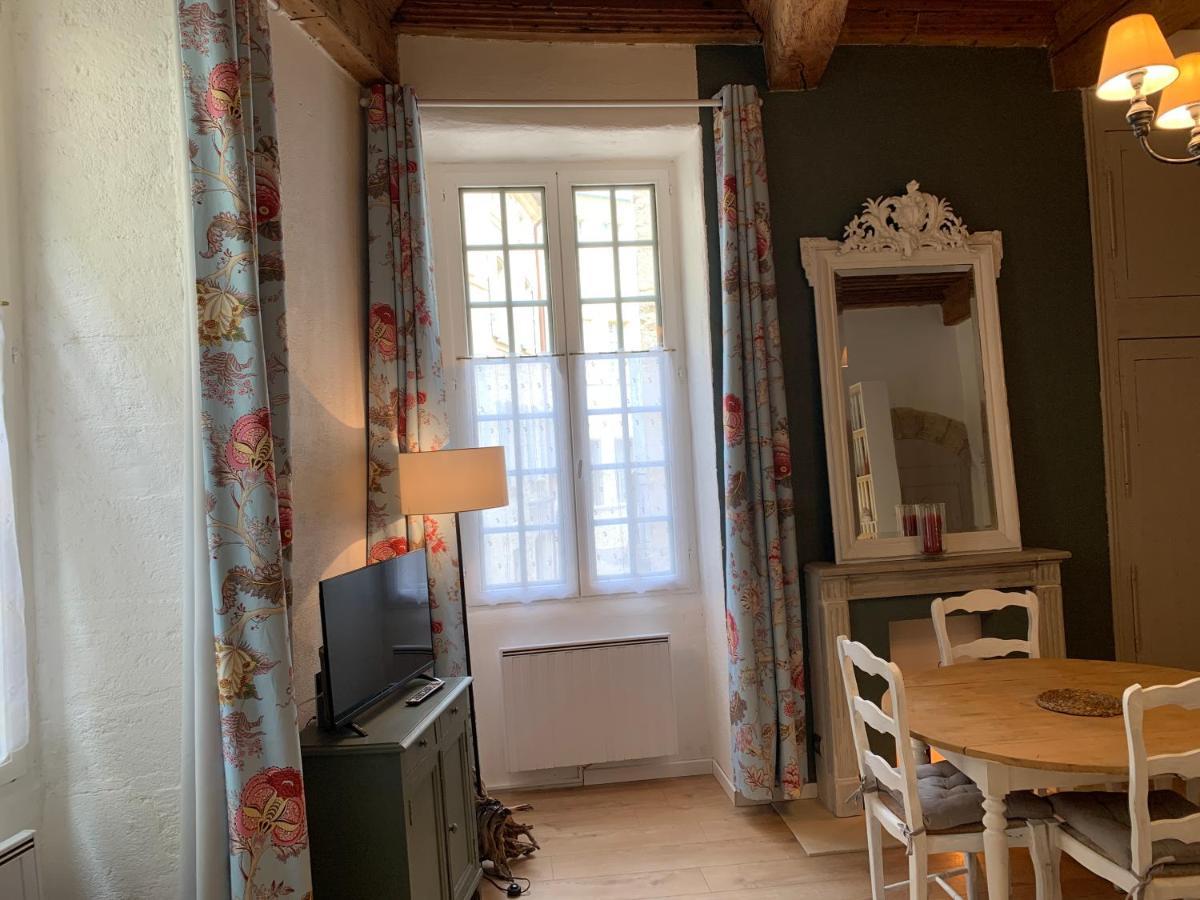 Appartement de charme dans le cœur historique d’Uzès Esterno foto