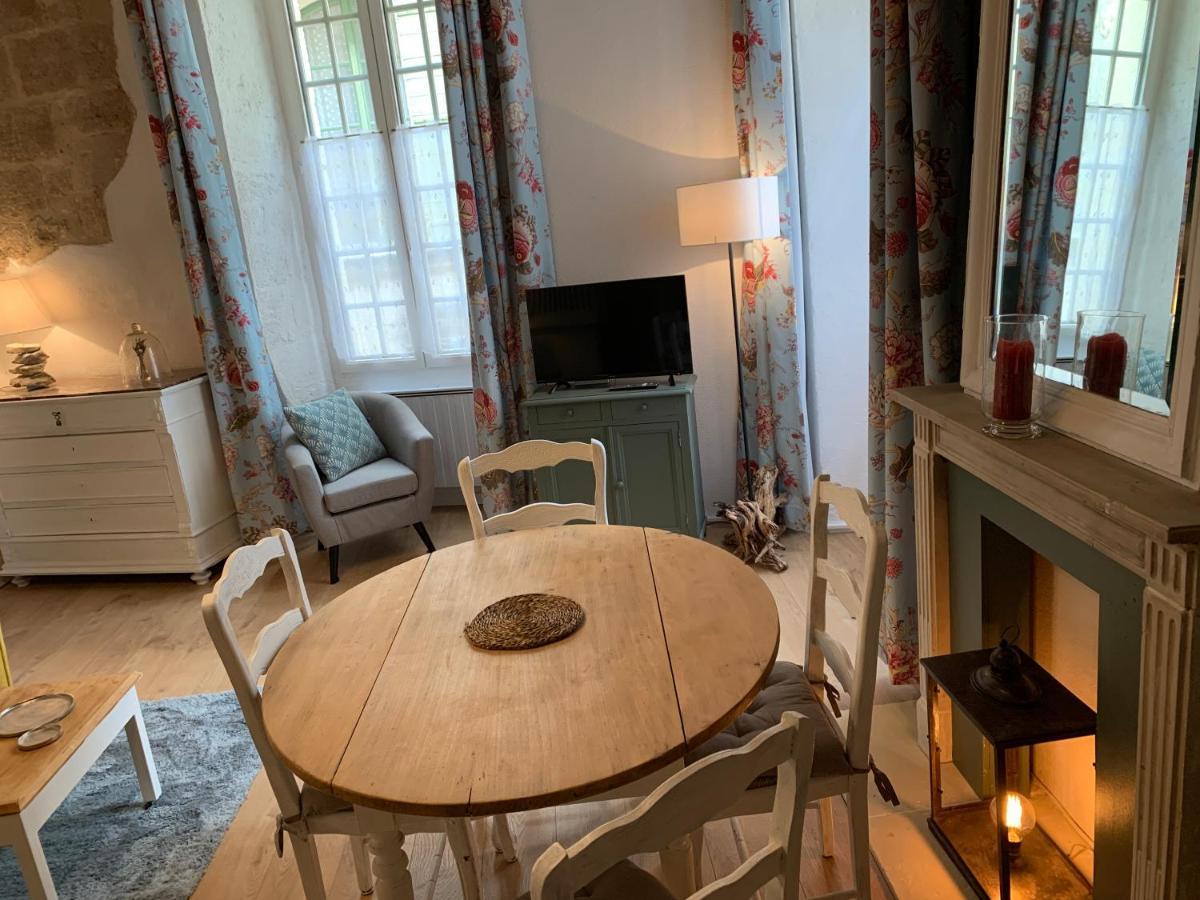 Appartement de charme dans le cœur historique d’Uzès Esterno foto
