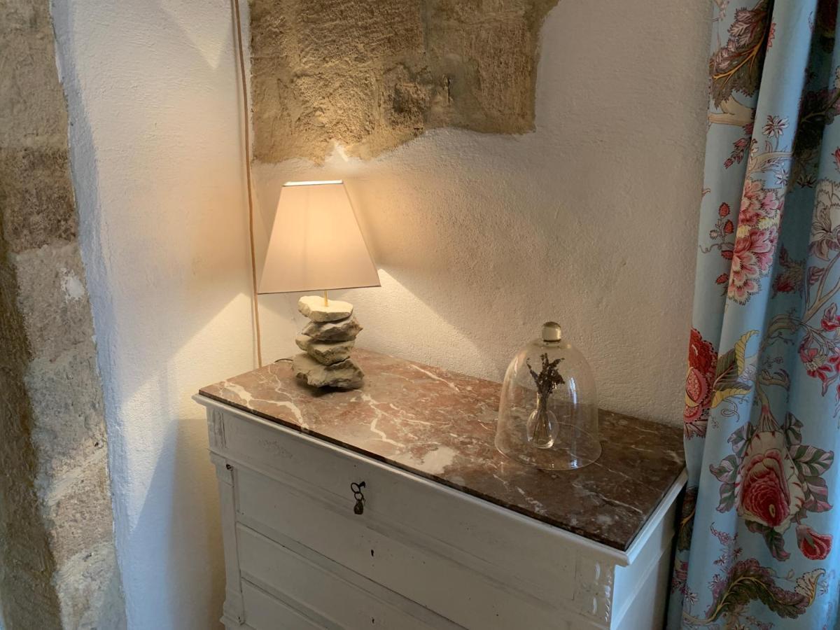 Appartement de charme dans le cœur historique d’Uzès Esterno foto