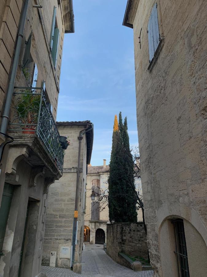 Appartement de charme dans le cœur historique d’Uzès Esterno foto